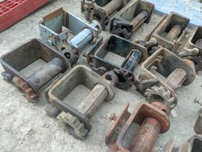 Flatbed trailer winch ratchet tie down straps bolt weld on goose neck 5th wheel binder chain tow tra