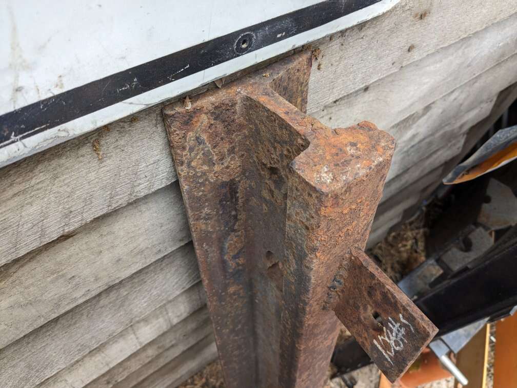 Railroad rail anvil train track weight tractor