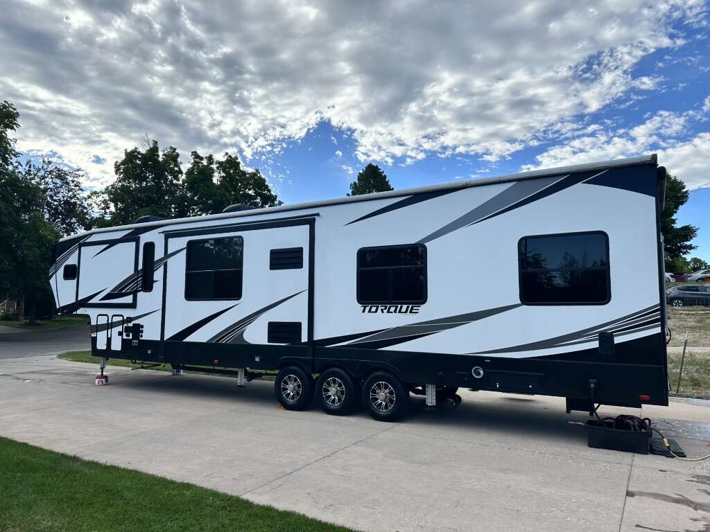2020 Heartland Torque 416 16’ Garage