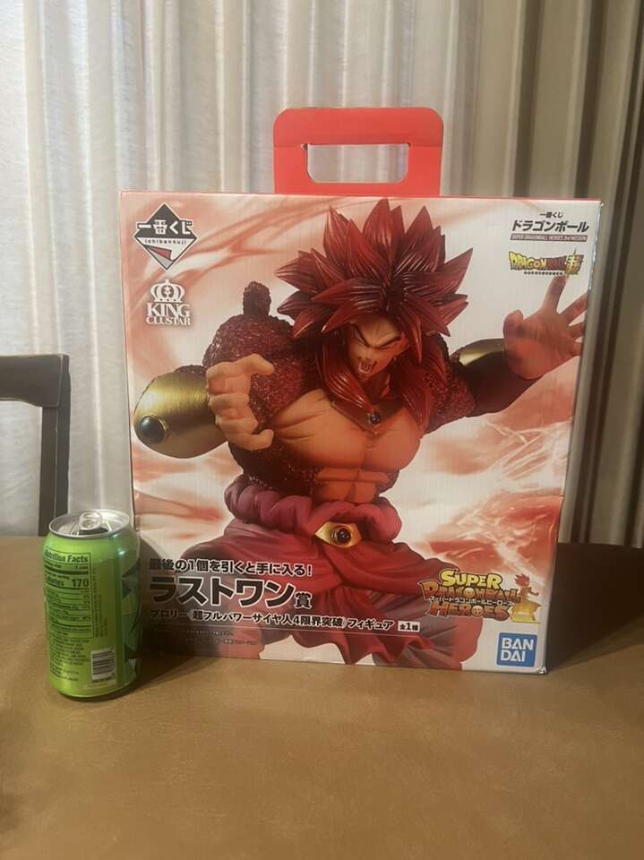 Super Dragonball Heroes Broly Figure