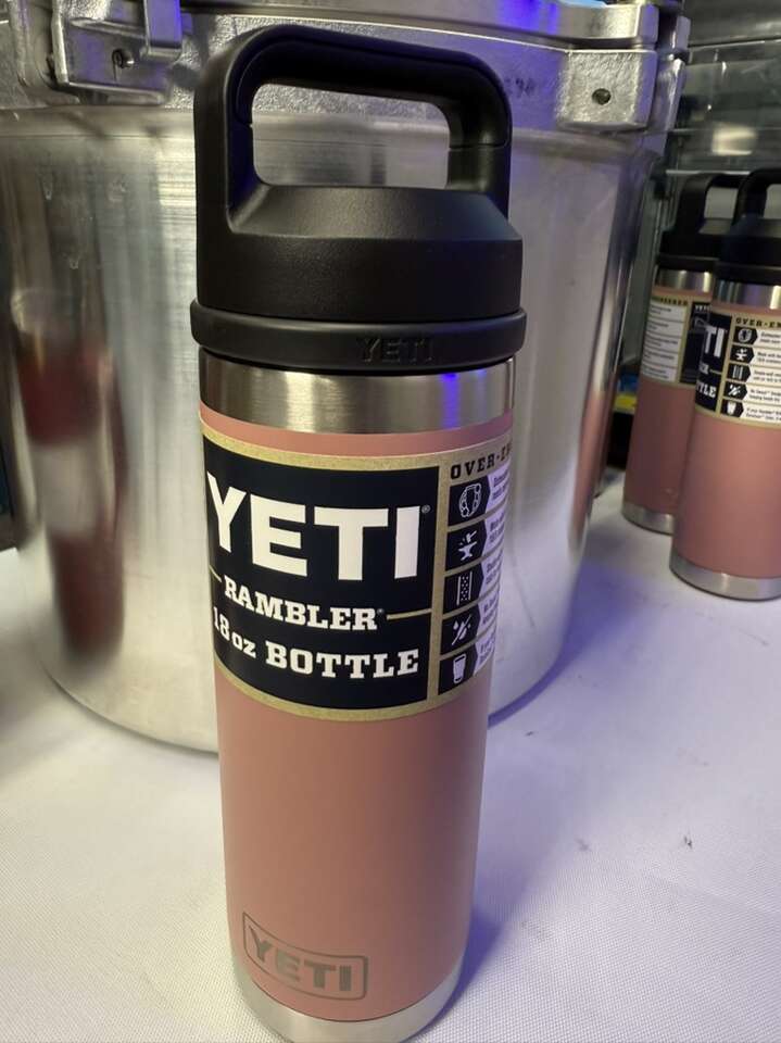 YETI 18oz Rambler Bottle With Chug Cap - Sandstone