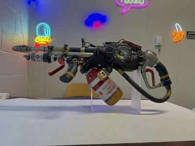 Tostador With Stand From Far Cry 6 - Missing Piece