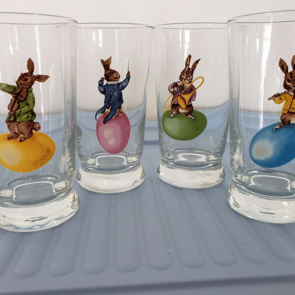 Williams Sonoma Bunny Band 8 OZ. Juice Glasses