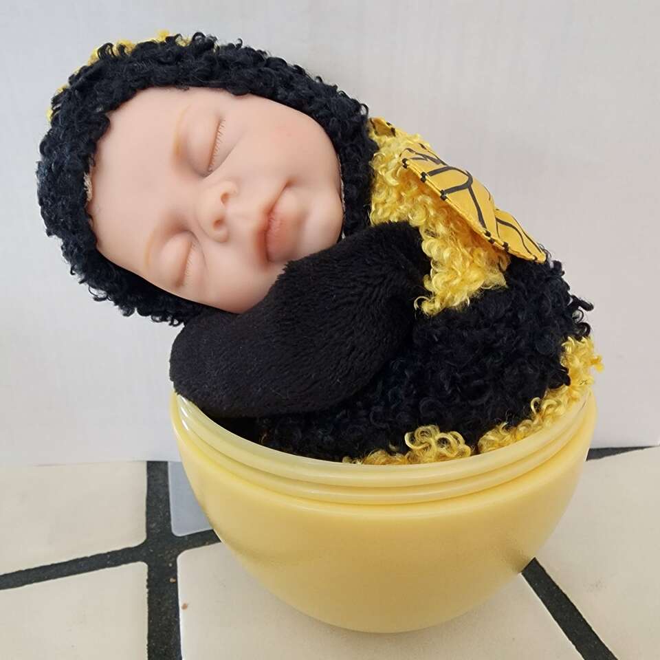 Ann Geddes Baby Bee Doll In Egg