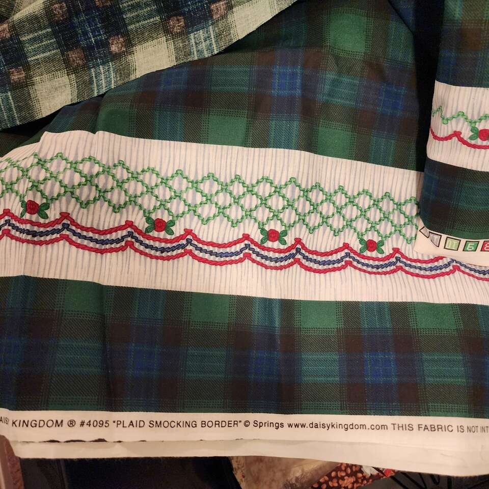 Vintage Daisy Kingdom Fabric and Pattern