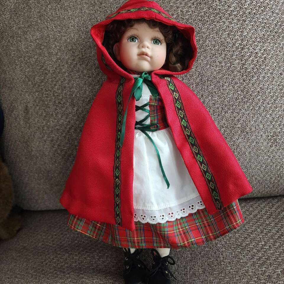 Gepeddo Little Red Ridinghood