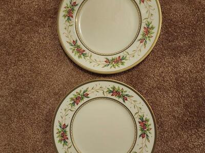 Fitz n Floyd Winter Holiday Plates