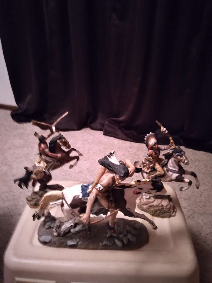 THE MIGHTY SIOUX WARRIOR HAMILTON COLLECTION