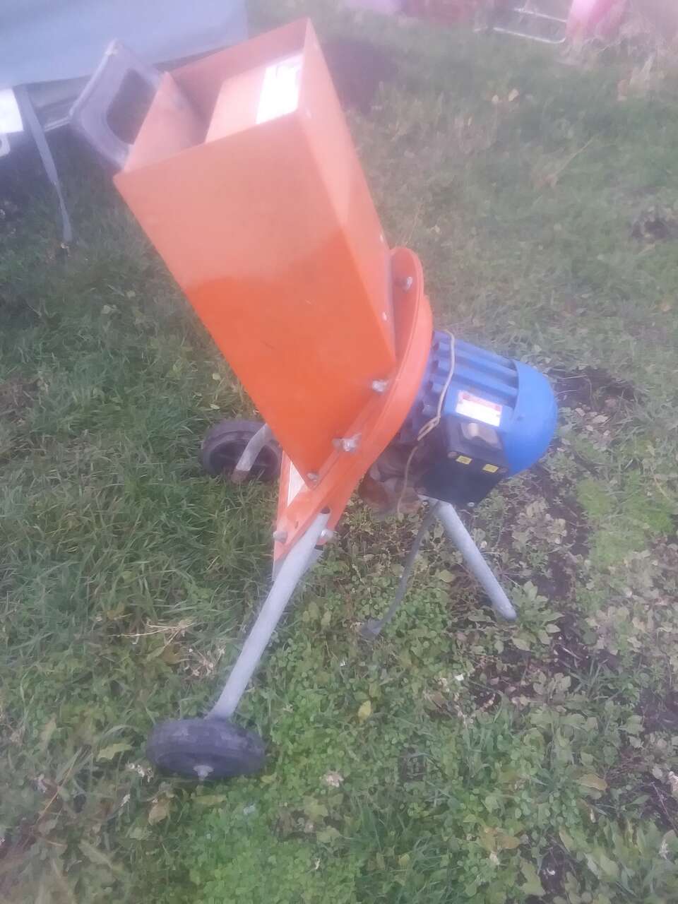 Wood chipper, electric Home and Garden