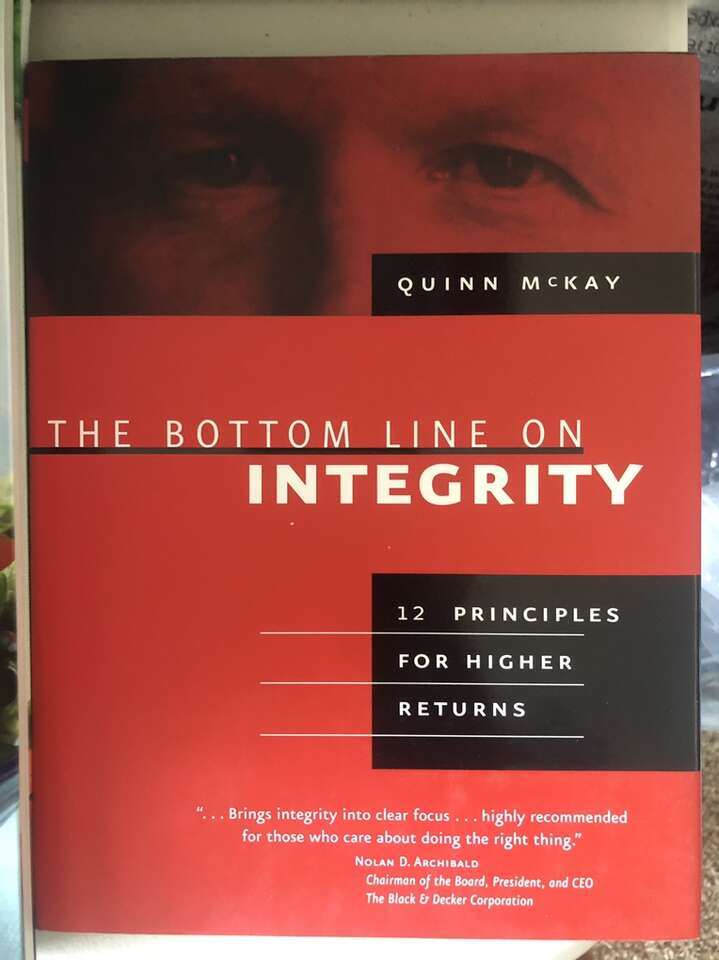The Bottom Line On Integrity (hardcover)