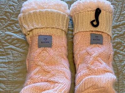 Jane And Bleecker Comfy Warm Socks