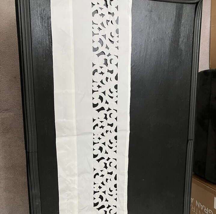 Beautiful White Valence