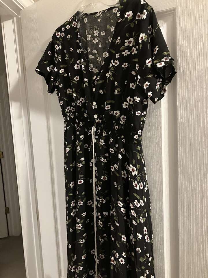 Black Floral Dress Size L