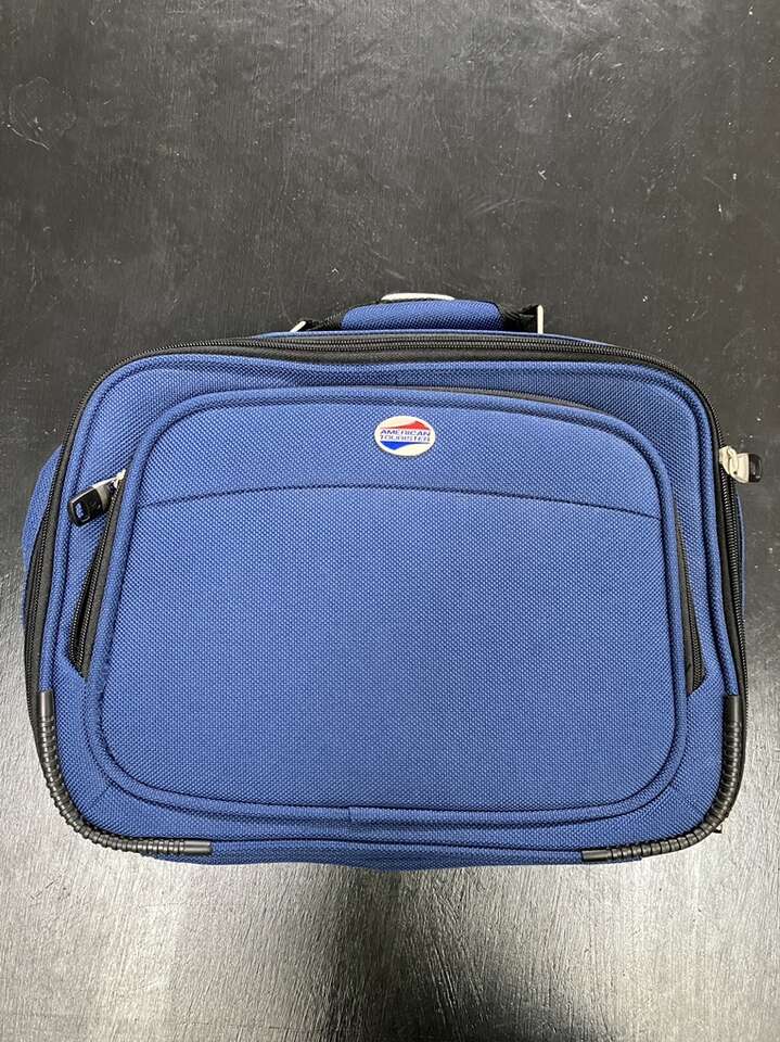 American Tourister 15” X 11” Bag (6” Across Base)