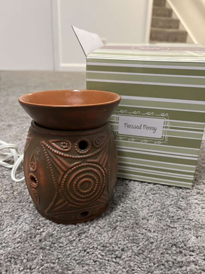 Scentsy Warmer-pressed Penny