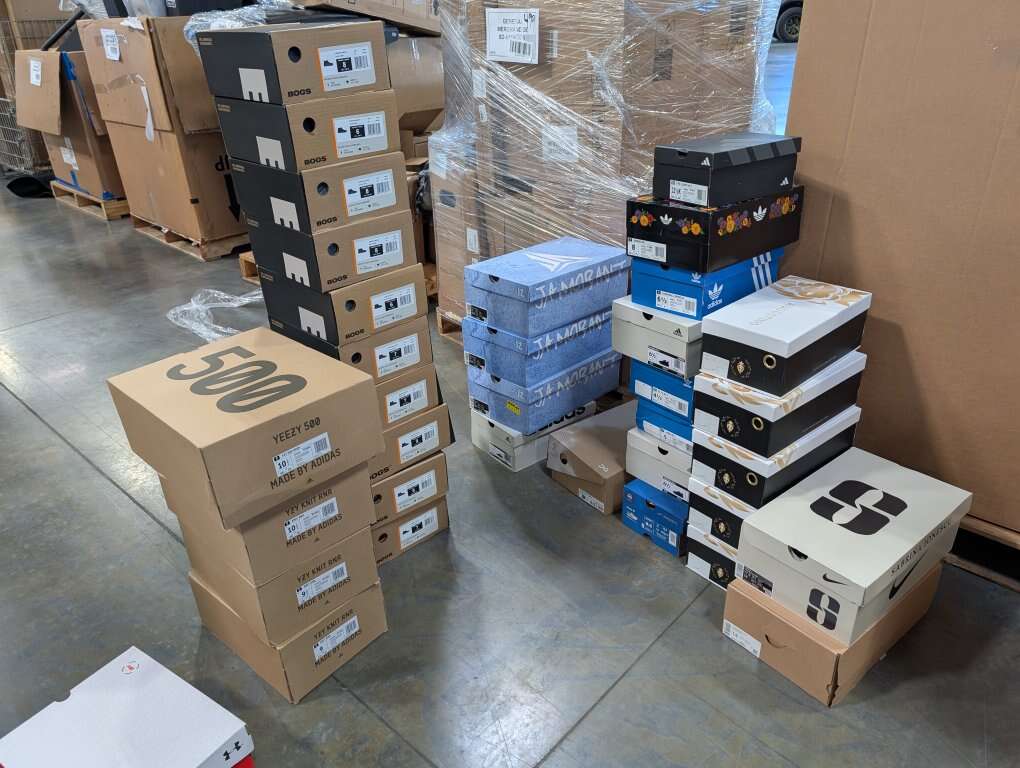 Weekly Shoe Auction!