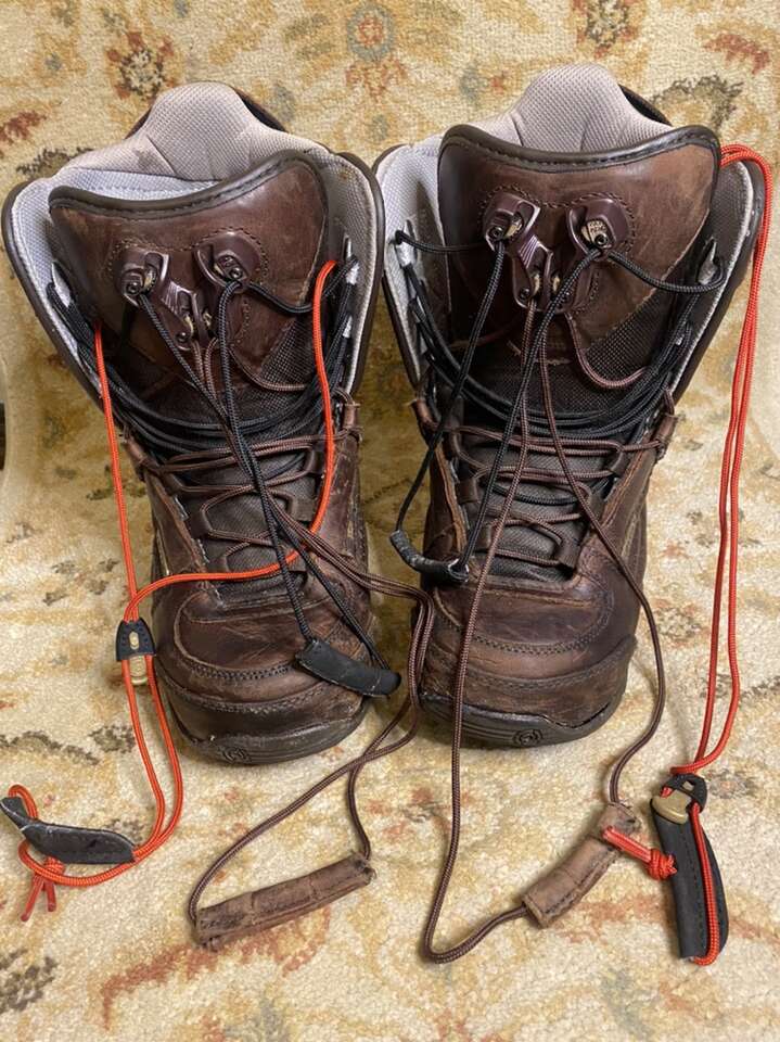 NITRO Crown Women Size 6-6.5 Snowboard Boots