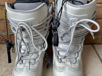 Northwave Women's Size 6.5 Snowboard Boots