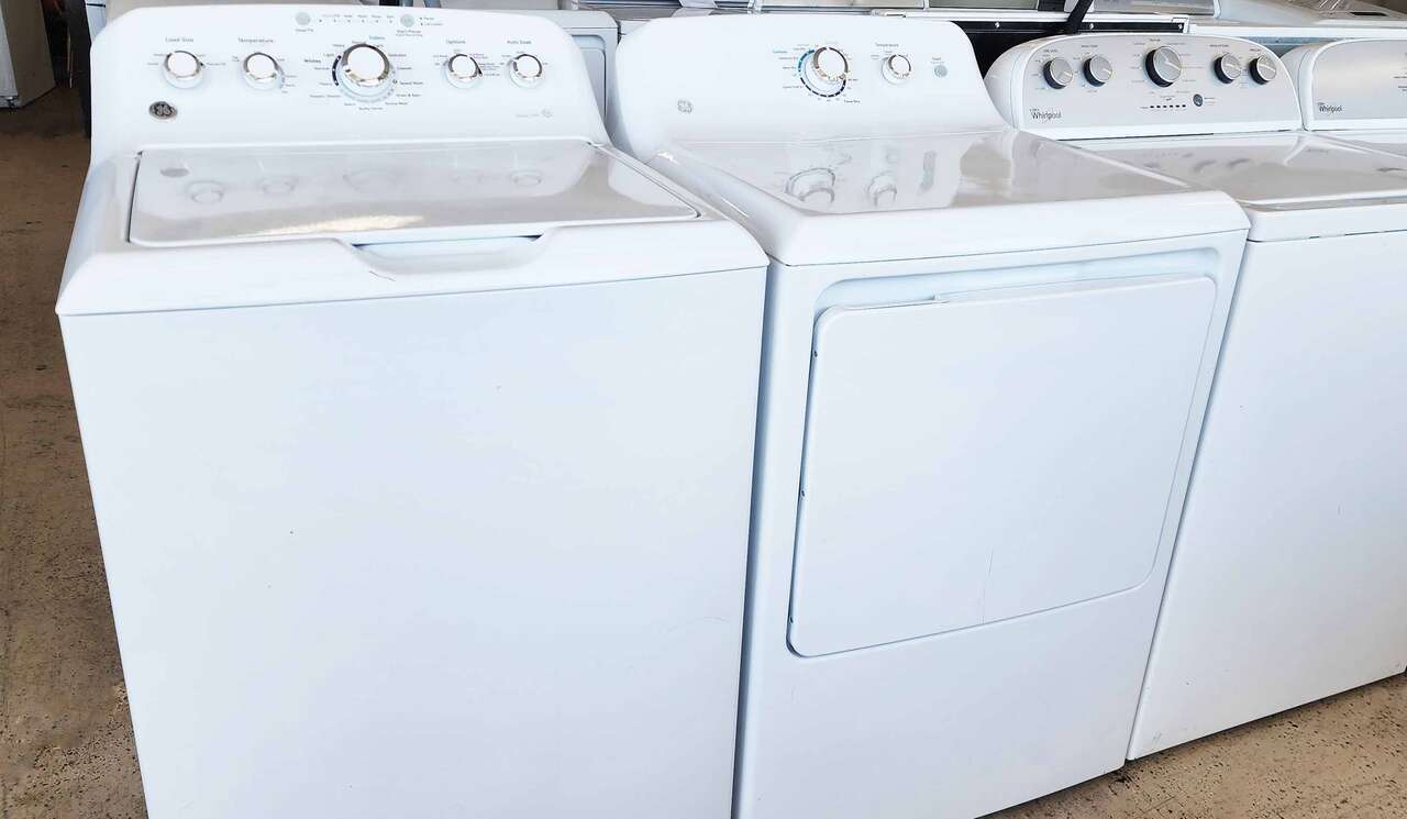 Deluxe GE Washer and Electric Dryer … Appliances