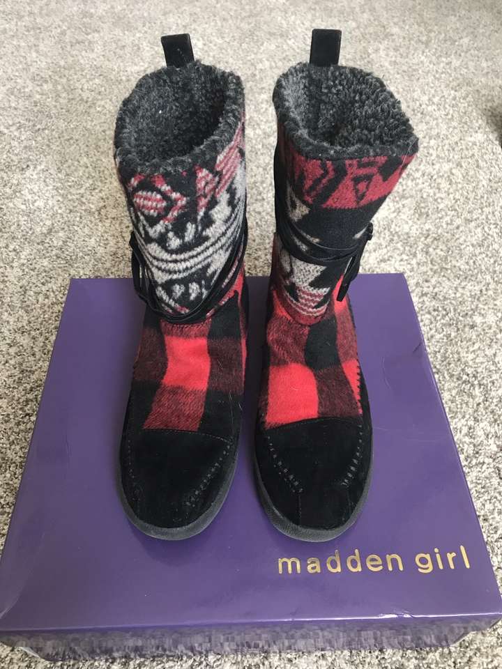 Madden Girl Ankle Boots Size 7 Like New