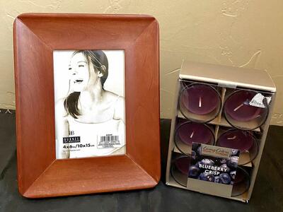 NEW - Rare Carved Wood BURNES OF BOSTON FRAME + 6 Blueberry Crisp Votive Candles and Holders - C PIX