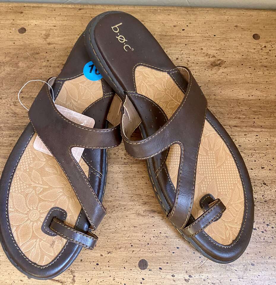 NEW - Womens SZ 10 B.O.C. BROWN Leather Sandals - I have a pair in Black-Super Comfy- C PICS