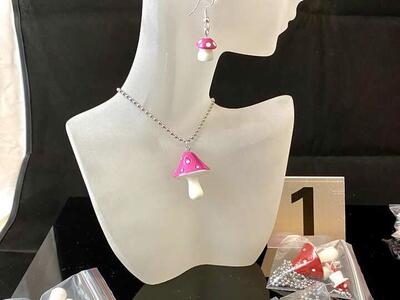 NEW - CUTE Bright Hand-Painted Acrylic MUSHROOMS Necklaces and Earrings - Sets and Some Separates - C PIX