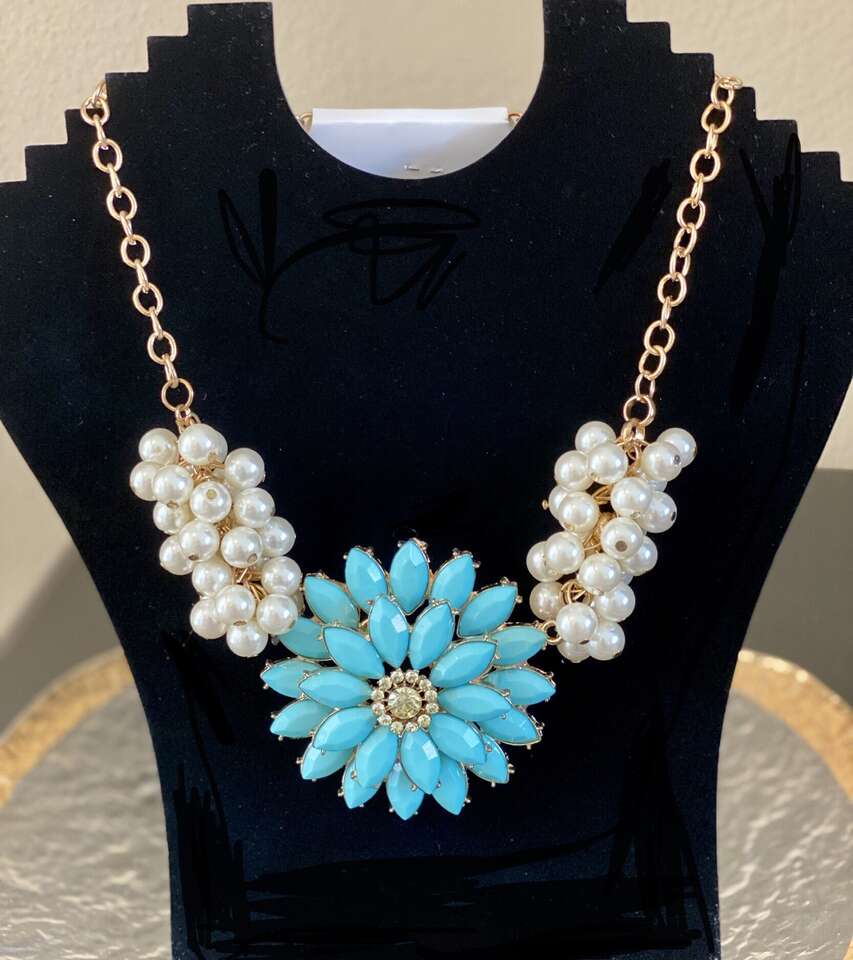 NEW Beautiful Large Flower w/ Bling Center Topped w/ Loose Pearls - Pink and Blue Available- C ALL PICS