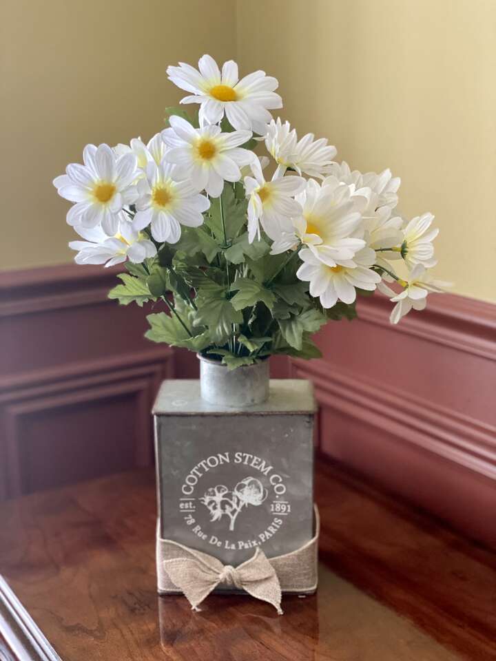 Shabby Chic Galvanized Metal Container with Sweet Daisy Flowers - C ALL PICS 4 Details