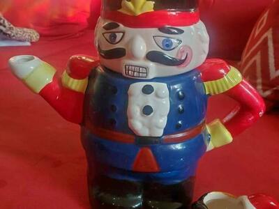 Vintage Christmas Nutcracker Tea Pot Ceramic + Cat