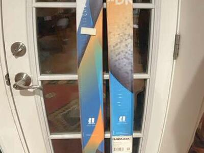 Womens Skis