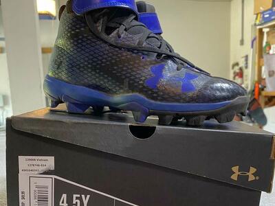 Under Armour Harper Youth Baseball Cleat Sz 4 1/2