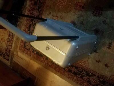 Haliburton zero luggage rolling zeroller