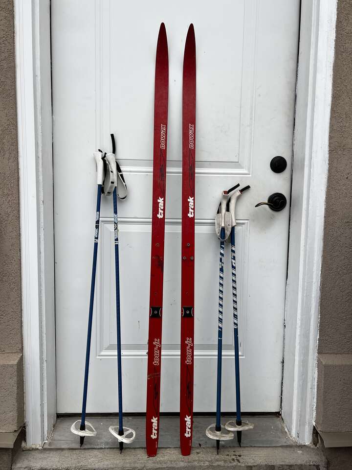 Trak youth XC skis