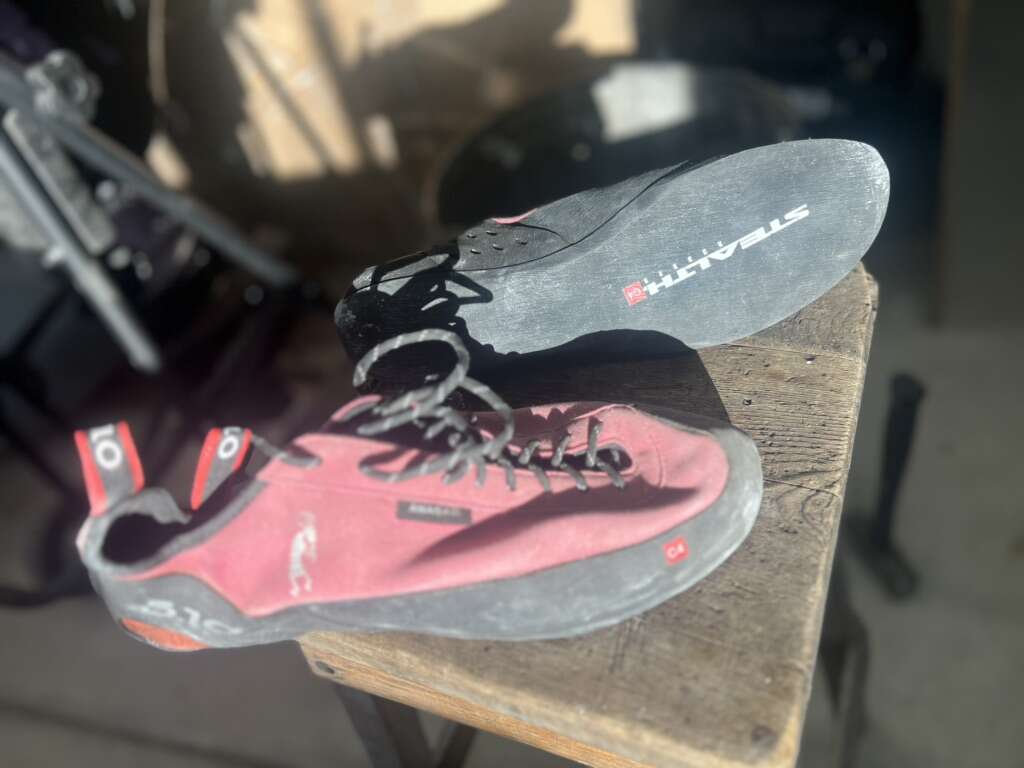 5.10 Anasazi Climbing Shoes - Sz13/14