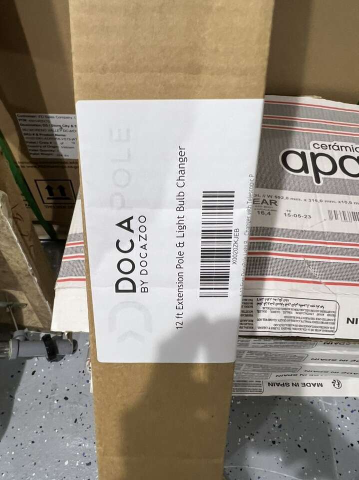 8-12 Foot Docapole Light Bulb Changer W/suction