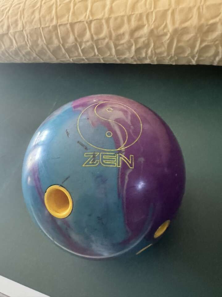 900 Global Zen S77 Response Ball 15lb