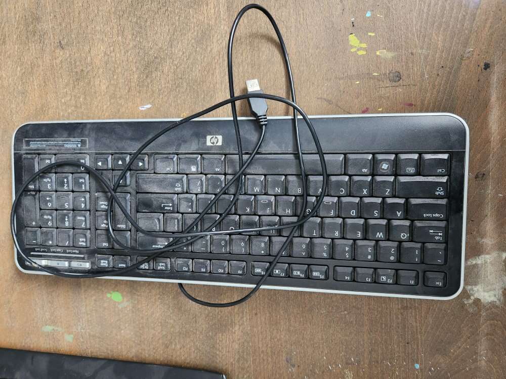 2 keyboards 2 Mice Mouse Pad Cords