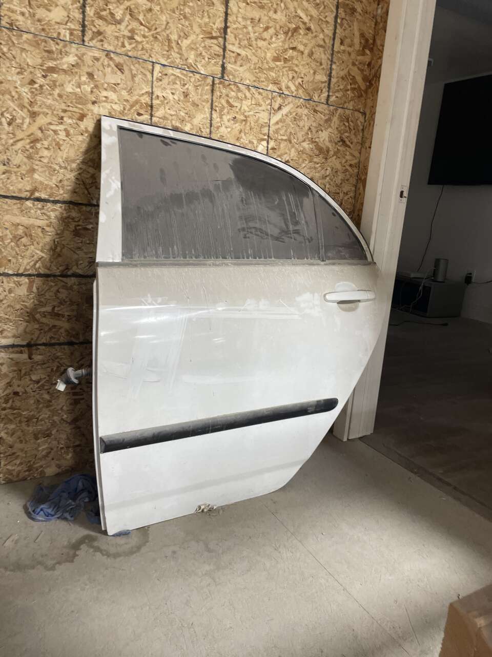 03 to 08 Toyota Corolla full door