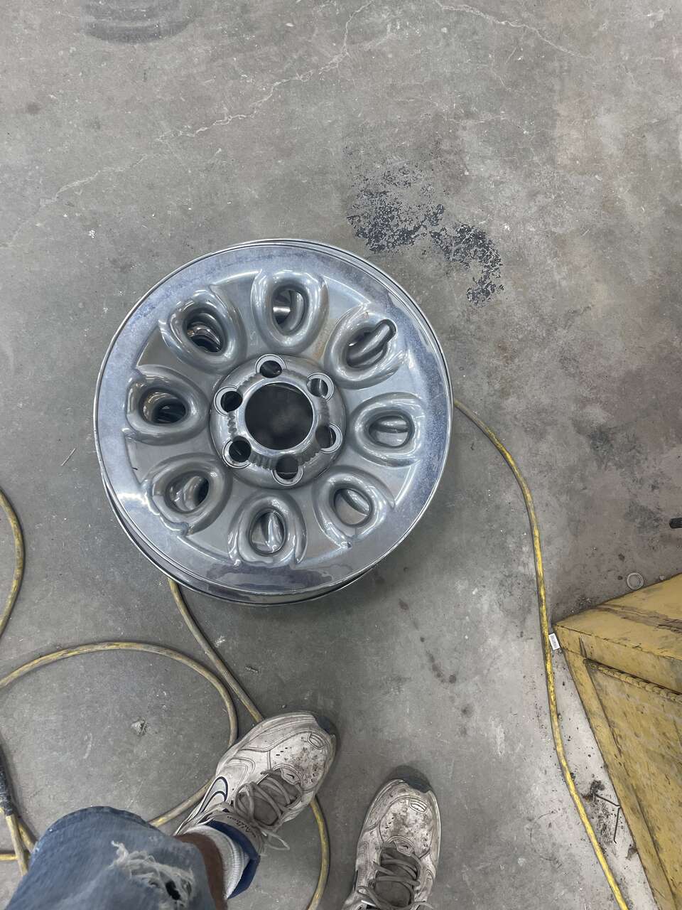 Chevy hubcaps or GMC hubcaps