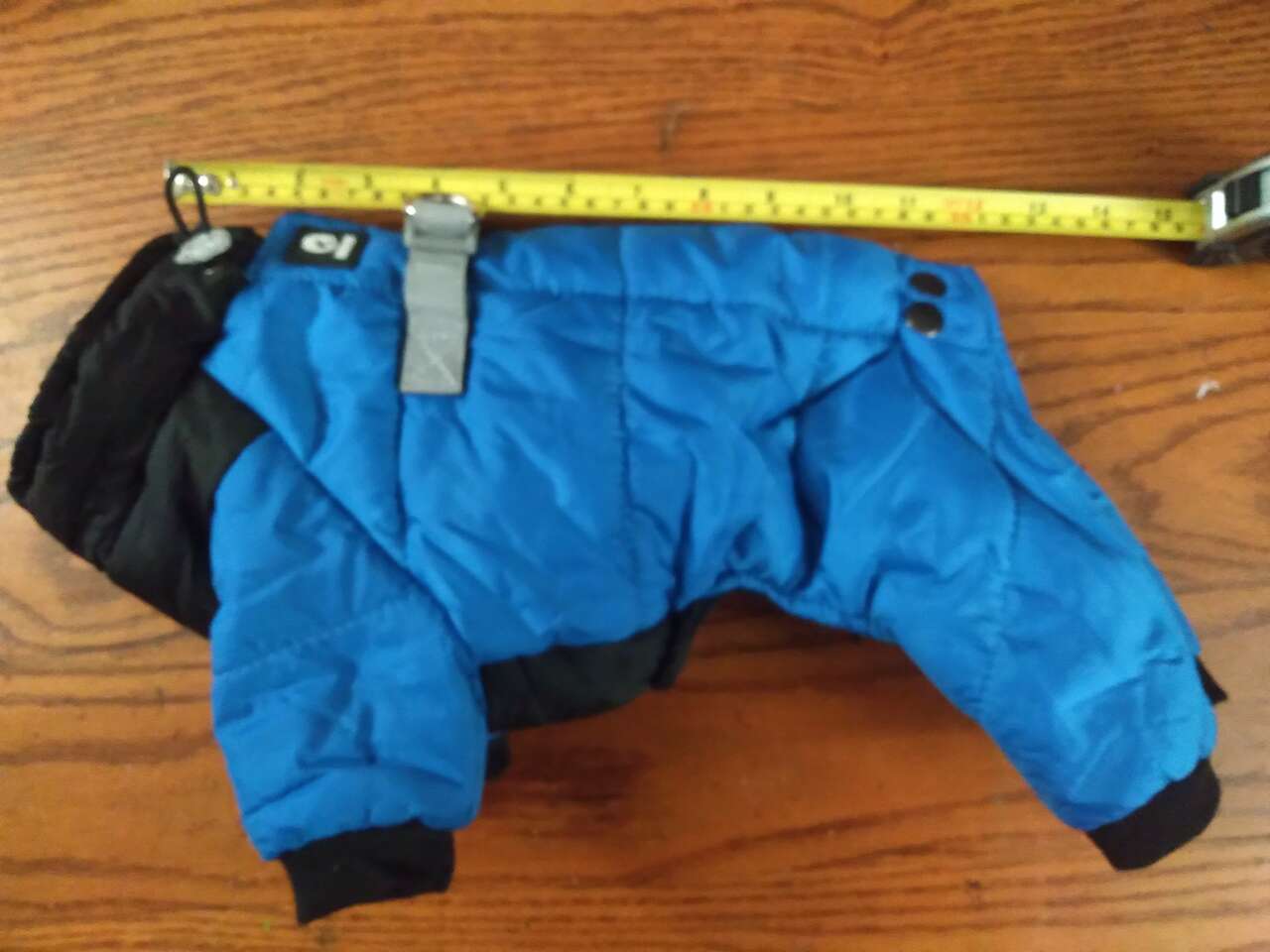 Dog Snowsuit NWOT size Medium