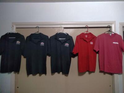 Pre owned papa johns shirts / hats