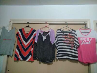 5 wonen shirts 2x breast cancer chevron