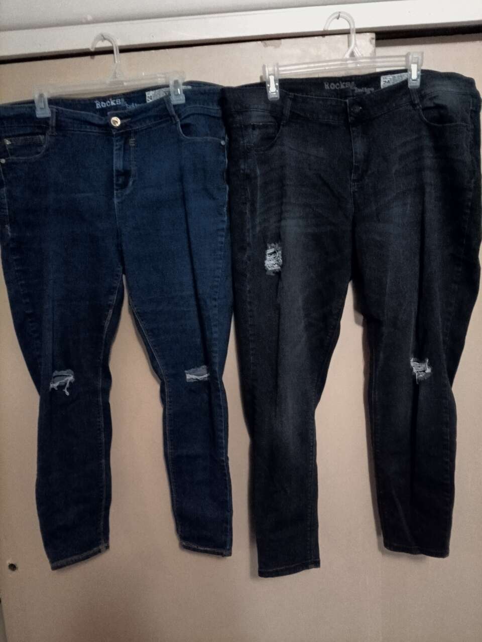 Rocks and indgio jean Lot of 2 plus 24W