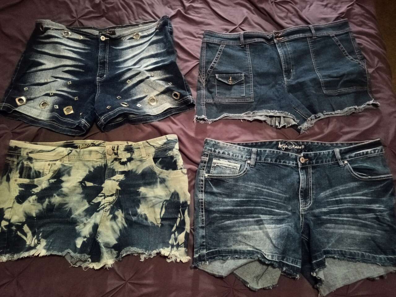 4 pair jean shorts plus 22w New photos