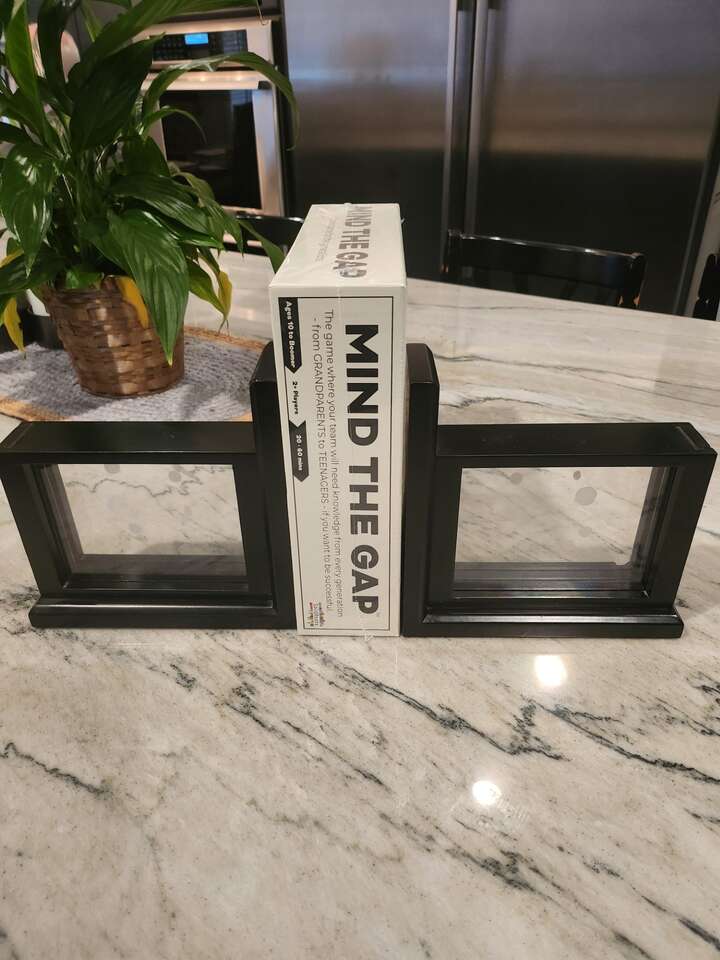 Bookends w/photo frames