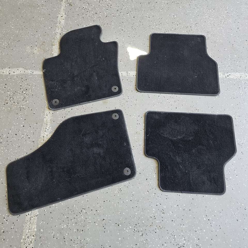 Volkswagen Tiguan floor mats
