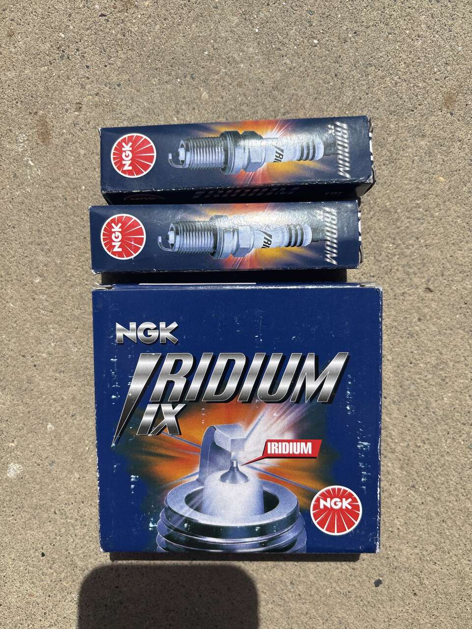 NGK 6619 Iridium Spark Plugs LFR6AIX-11