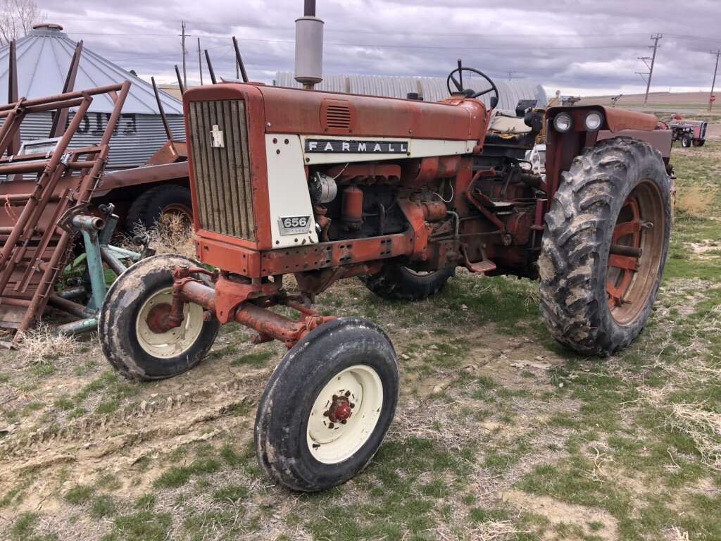 Farmall 656 Tractor