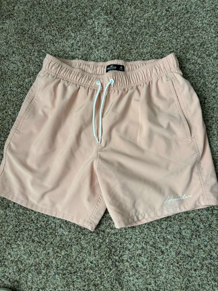 MENS HOLLISTER BATHING SUIT- SIZE M